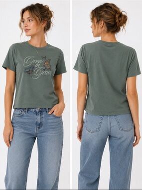 Forever 21 Graphic T-Shirt Women’s Small ‘Grown in Grace’ Butterfly